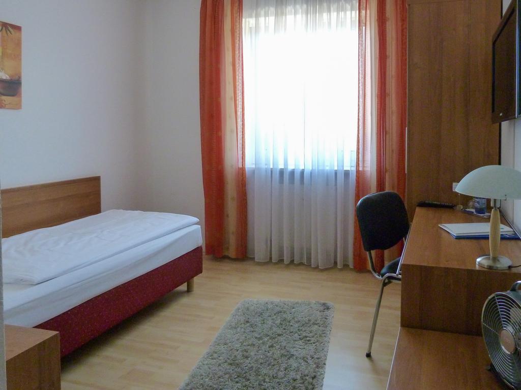 City Hotel Waldkraiburg Extérieur photo