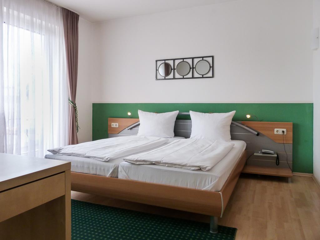 City Hotel Waldkraiburg Extérieur photo
